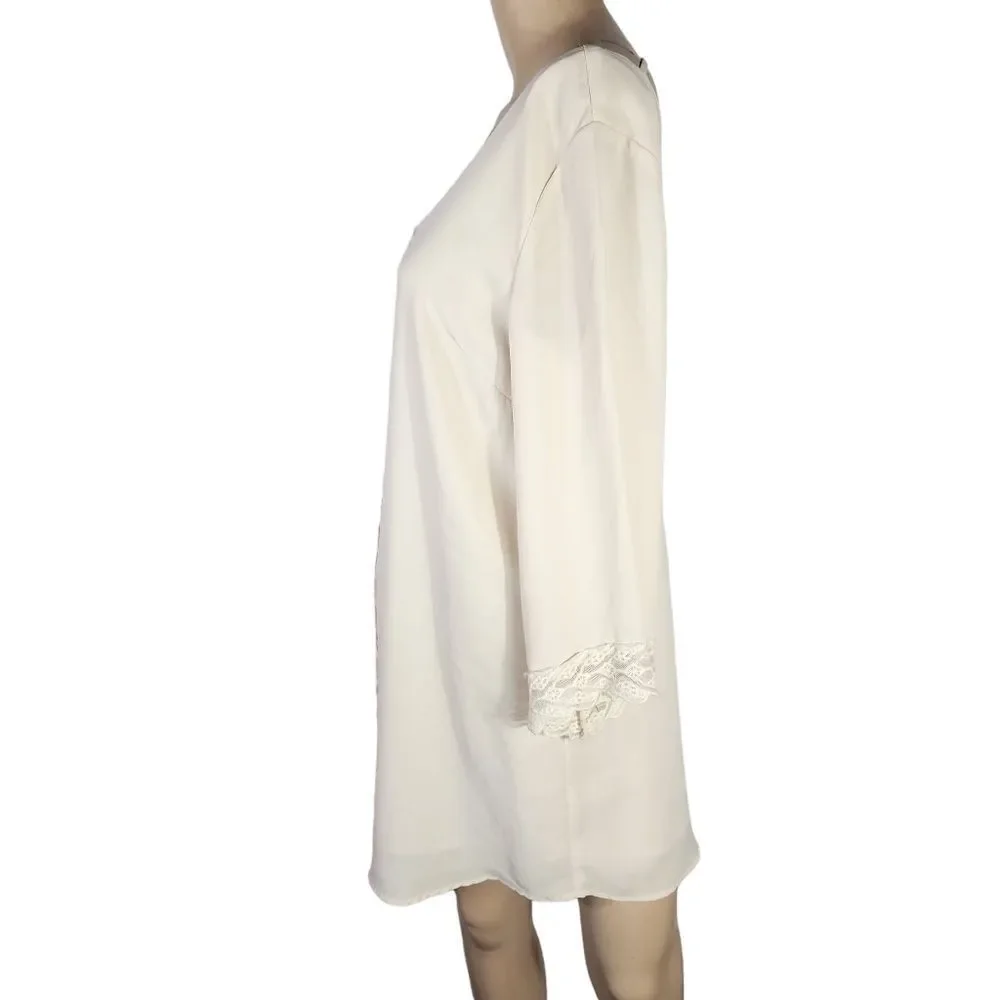 ASTR The Label Cream Scalloped Lace Trim Low Back Shift Mini Dress